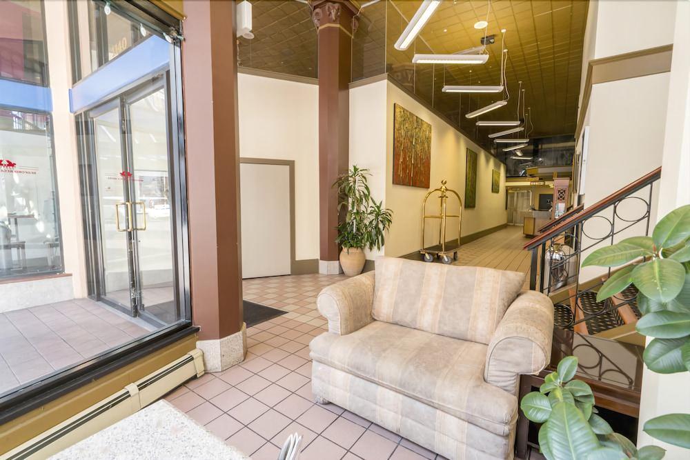 The Bedford Regency Hotel Victoria Bagian luar foto