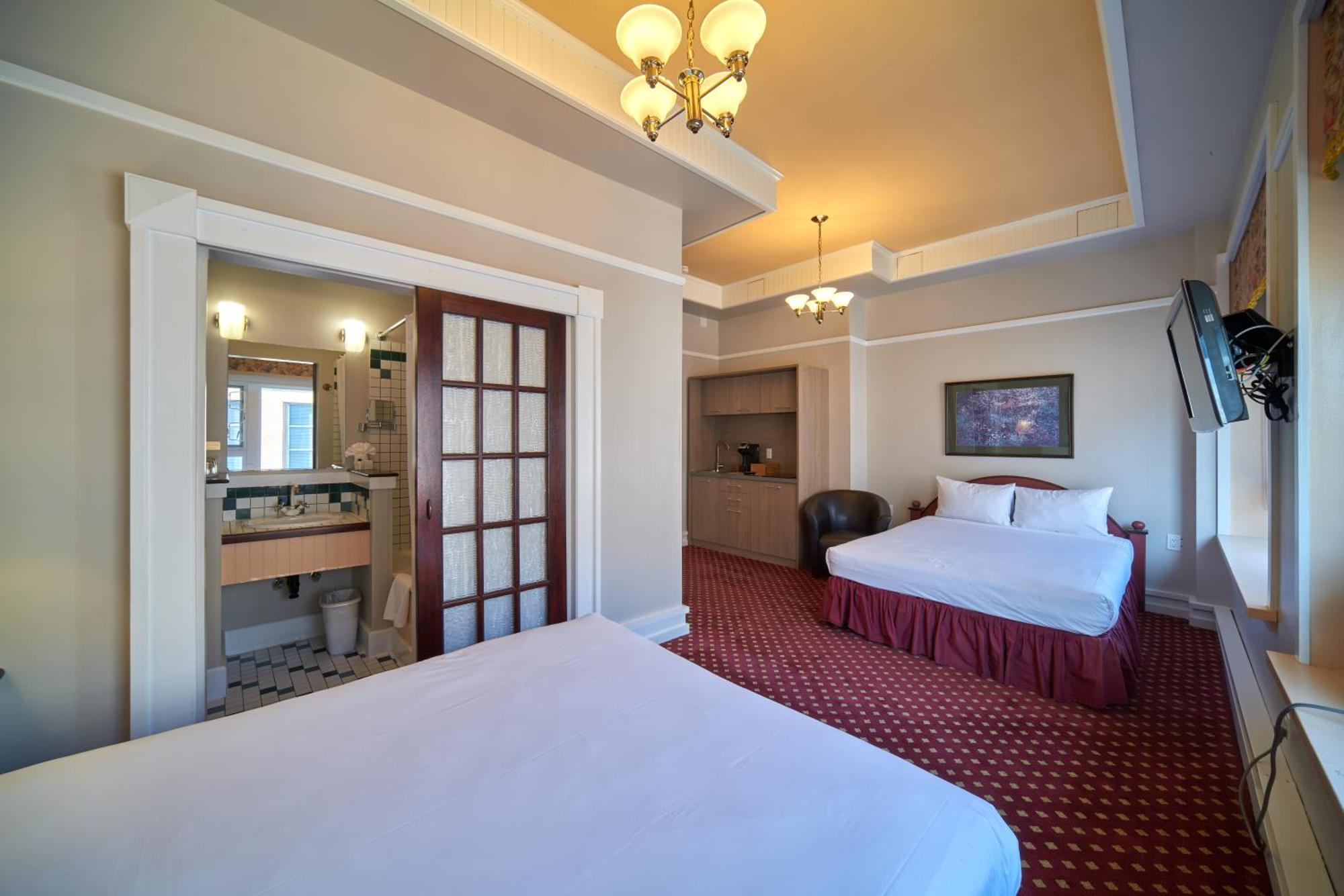 The Bedford Regency Hotel Victoria Bagian luar foto