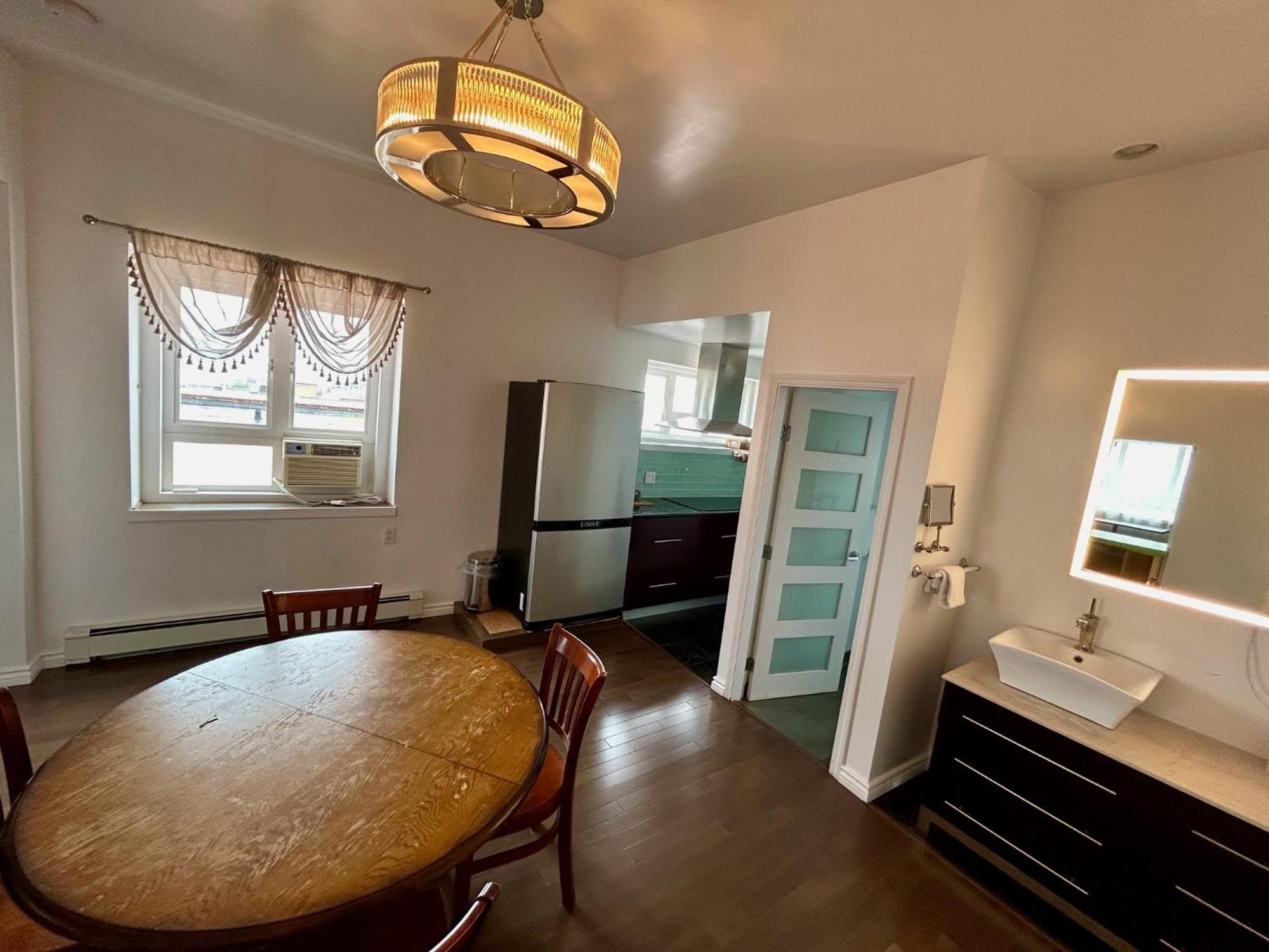 The Bedford Regency Hotel Victoria Bagian luar foto